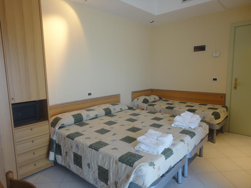 Hotel Al Ragno Cesenatico Chambre photo